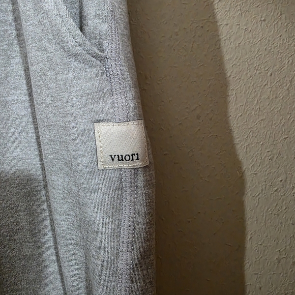 Vuori Heather Gray Joggers with Drawstring Womens Used Size M - Picture 3 of 6